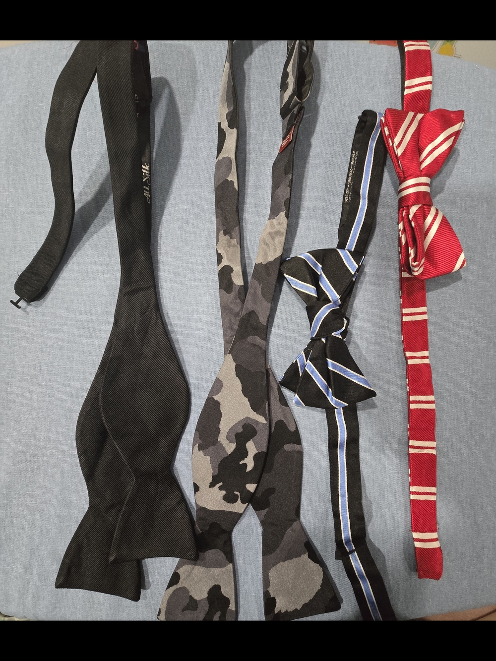 Tommy Hilfiger Black, Gray Camo, Blue-Striped and Red Striped Men's Bow Ties Set
